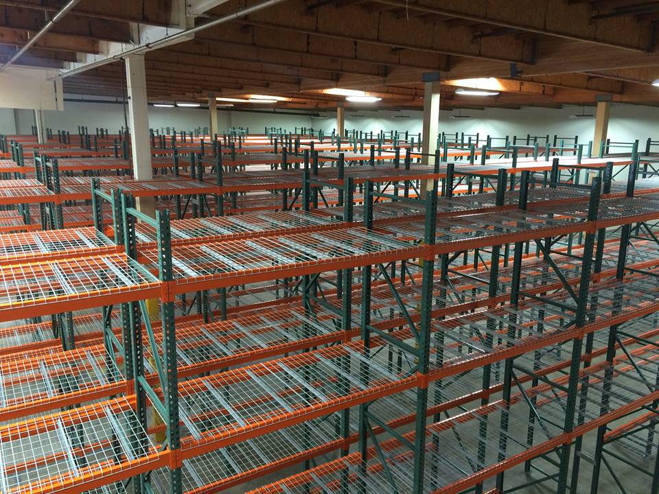 Pallet Rack components and storage lanes